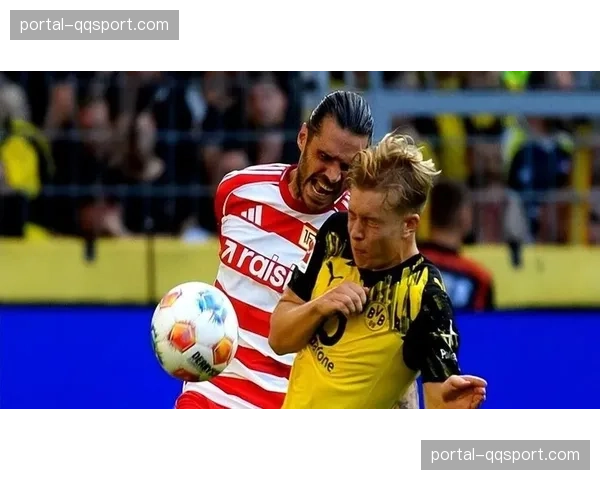 伤情更新:多特蒙德两将复出,有望增强对阵柏林联时的中场压迫硬度 伤情更新:多特蒙德两将复出,有望增强对阵柏林联时的中场压迫硬度